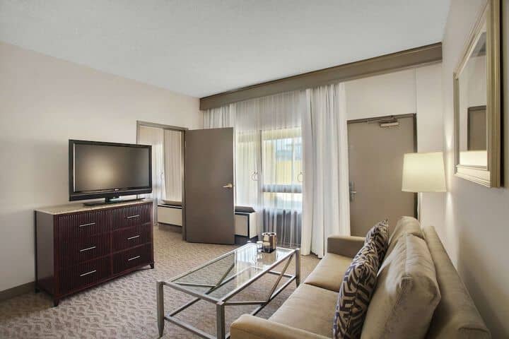 Room 16 of 54